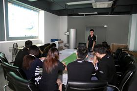 強(qiáng)化服務(wù)意識,提升商務(wù)能力22